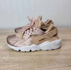 nike huarache womens rose gold